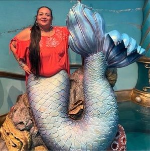 Meet your Posher, Isabel